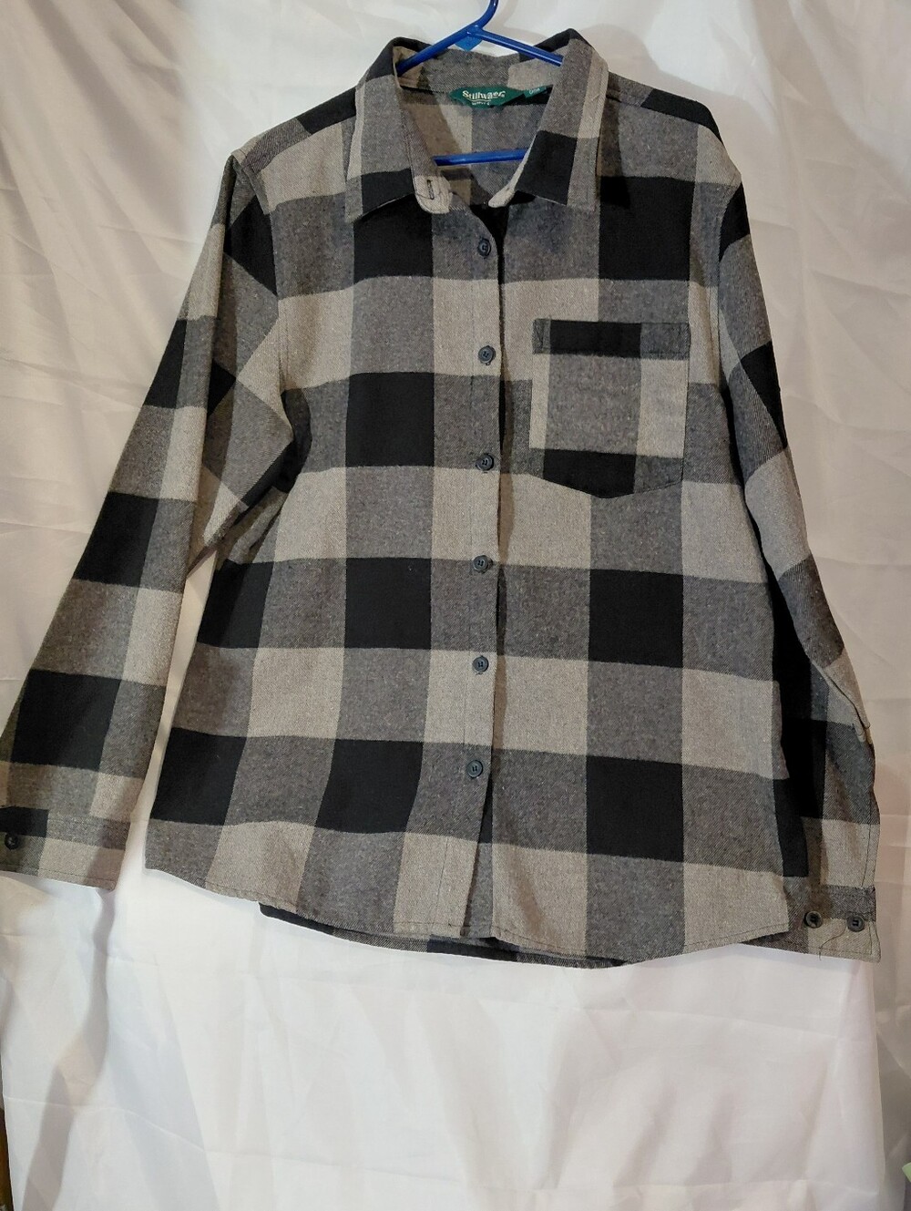 Men's Black & Gray Buffalo Plaid Button-Down Shirt - Casual